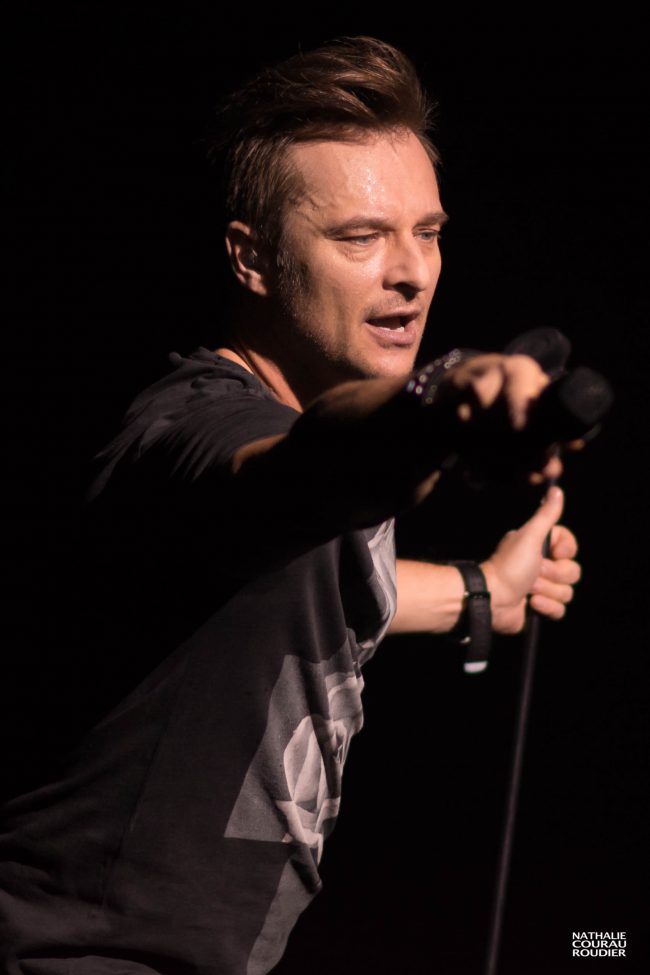 David Hallyday sur scène en concert