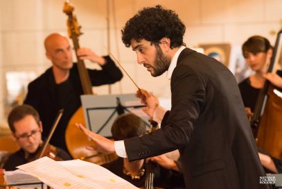 Le chef d'orchestre Marc Hajjar dirige l'Ensemble Nouvelles Portées