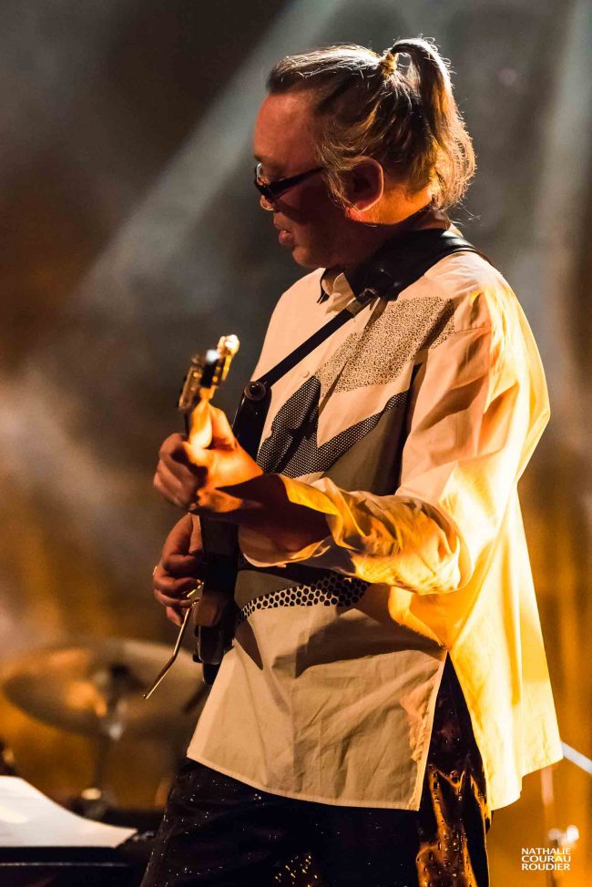 Portrait du guitariste Nguyen Le