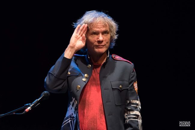 Portrait d'Emmanuel Bex en concert