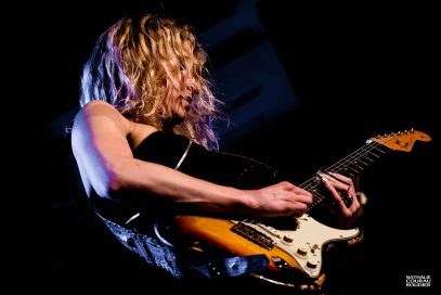 Portrait de la guitariste Ana Popovic