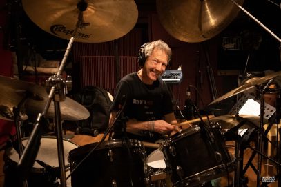 Portrait du batteur Simon Goubert, Night Bus Trio