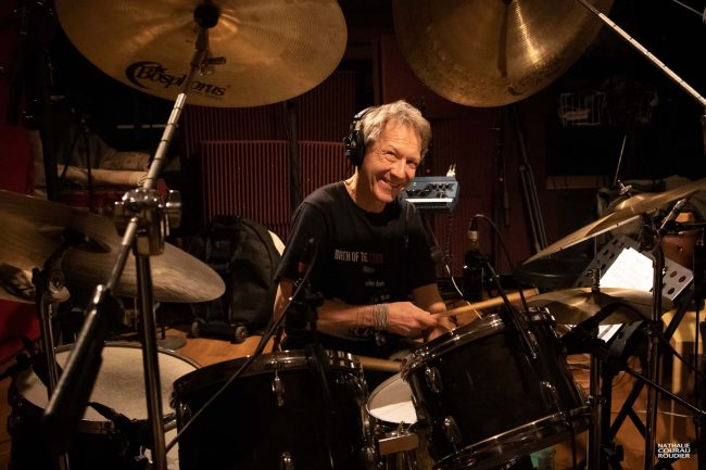 Portrait du batteur Simon Goubert, Night Bus Trio