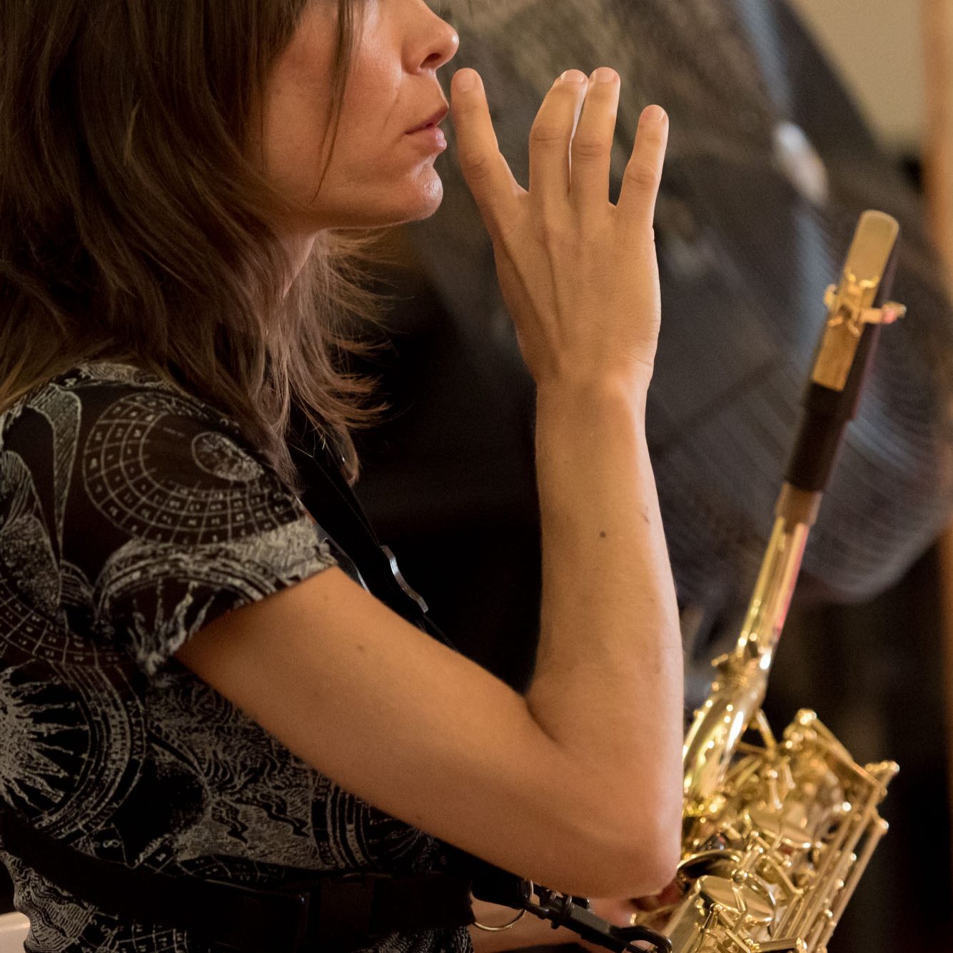 Chut ! Céline Bonacina en studio