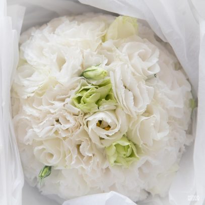 Bouquet blanc de mariée - photographe Nathalie Courau Roudier