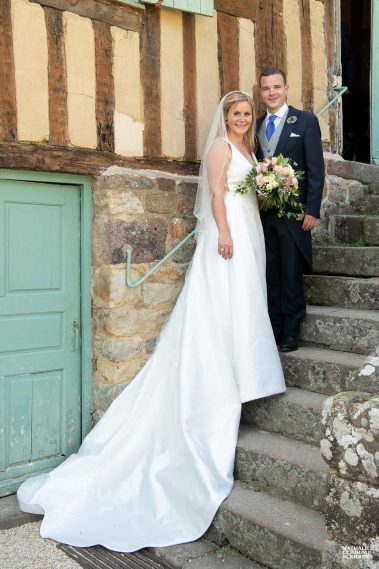 Portrait des mariés pendant leur réception de mariage - Photographe Nathalie Courau-Roudier