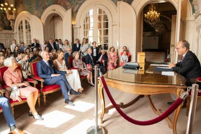 François-Xavier Dupont, adjoint au maire de Neuilly-sur-Seine célèbre un mariage civil